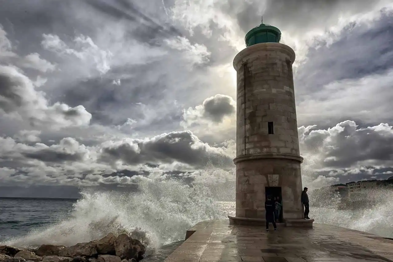 Vue sur le phare de Marseille